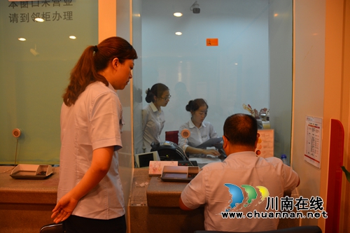 执行大会战第二天 江阳区法院再展身手(图4) 执行大会战第二天 江阳区法院再展身手(图4)