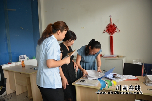 执行大会战第二天 江阳区法院再展身手(图5) 执行大会战第二天 江阳区法院再展身手(图5)