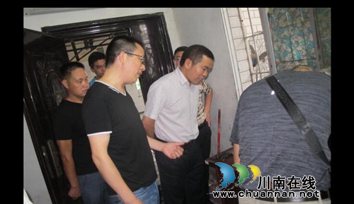 泸县人大副主任余冰到立石镇调研食品安全监管工作