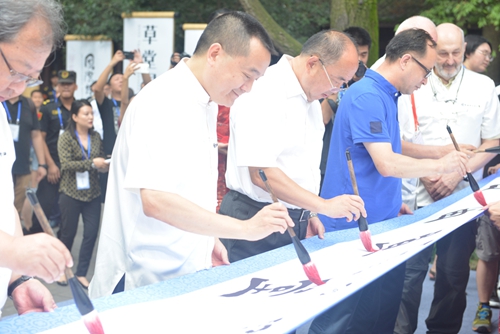 从杜甫草堂到泸州老窖 诗酒相随成一色(图5) 从杜甫草堂到泸州老窖 诗酒相随成一色(图5)