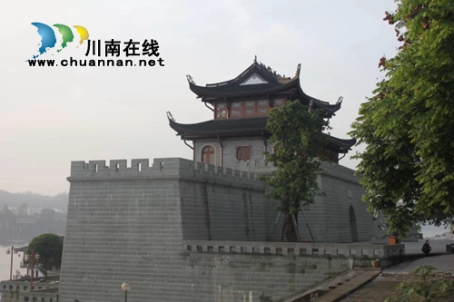 杨雪:东门口(诗二首)(图1) 杨雪:东门口(诗二首)(图1)
