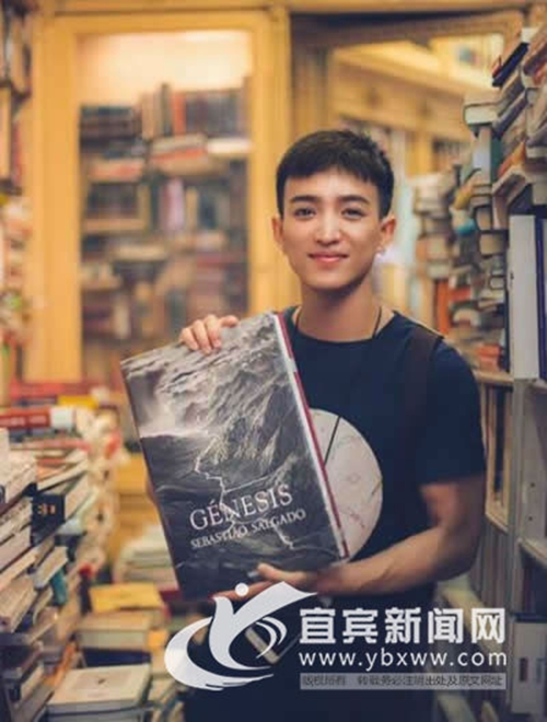 宜宾海归男和妈妈一起拍艺术照 朋友圈爆红(图4) 宜宾海归男和妈妈一起拍艺术照 朋友圈爆红(图4)
