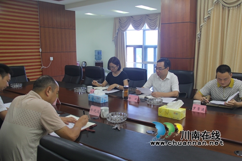 喻斌到泸县石桥镇指导党风廉政建设社会评价工作