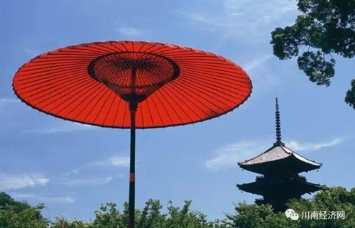 泸州分水油纸伞:储蓄美仑美奂的乡愁(图9) 泸州分水油纸伞:储蓄美仑美奂的乡愁(图9)