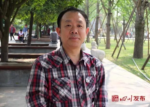 泸州兄弟作家(上)泸州杨雪:因为我挚爱这片热土(图4) 泸州兄弟作家(上)泸州杨雪:因为我挚爱这片热土(图4)