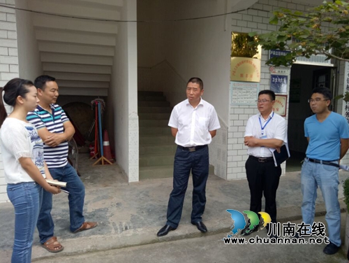 泸县县委书记薛学深督导立石镇脱贫攻坚工作