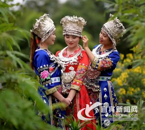 众佳丽秀才艺&nbsp;世界旅游小姐中国总决赛兴文启幕(图3)