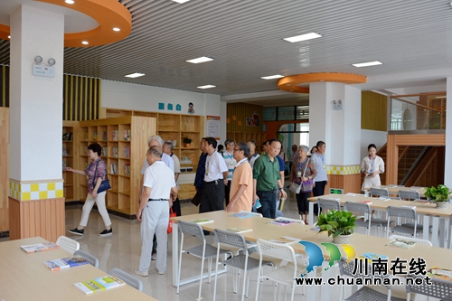 “三顾”城西实验学校　叙永县老领导心系一方教育发展