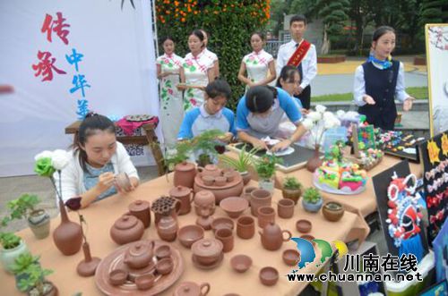泸县建校参加泸县德育暨传统文化进校园工作会