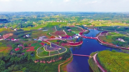 8天长假去哪嗨?自贡端出13项特色旅游大餐(图1) 8天长假去哪嗨?自贡端出13项特色旅游大餐(图1)
