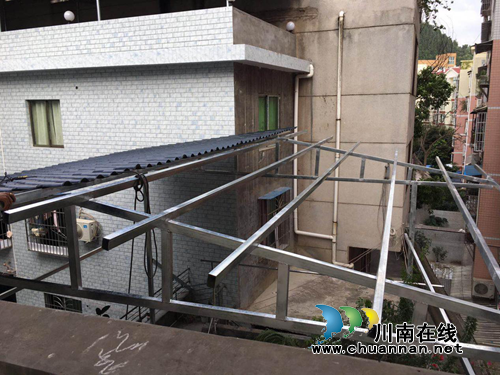 古蔺县住建局：双节前夕加大查违拆违工作(图1)