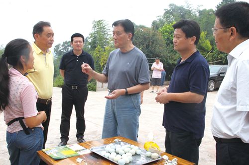 我为扶贫做件事！泸州市政协委员在行动(图13)
