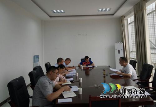 吕刚赴合江县南滩镇督导脱贫“百日攻坚”工作(图2) 吕刚赴合江县南滩镇督导脱贫“百日攻坚”工作(图2)