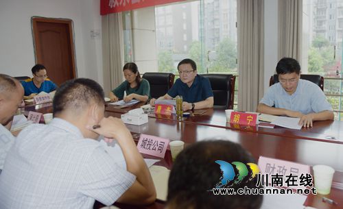 叙永县县长唐杰率队调研叙永三中项目建设