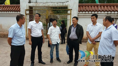叙永县教育局领导深入分水镇太平村小学开展教育扶贫工作