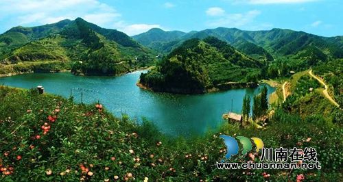 国庆出游&nbsp;川南区域五条精品旅游线路抢眼球！(图1)