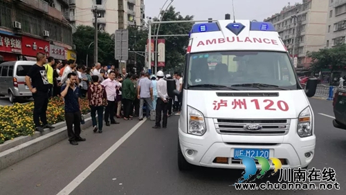 连续3场车祸,西南医大中医院教你现场急救(图3) 连续3场车祸,西南医大中医院教你现场急救(图3)