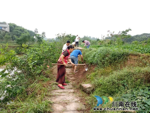 纳溪区棉花坡镇人大代表:小组活动暖民心(图1) 纳溪区棉花坡镇人大代表:小组活动暖民心(图1)