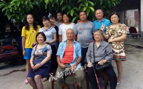 嫁到四川58年没回过家&nbsp;自贡八旬老人回乡寻亲(图2)