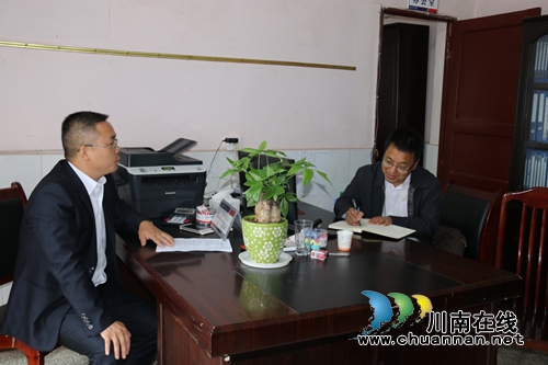 泸州市食药监局局长曾平调研合江县基层所食品药品监管工作情况(图1)