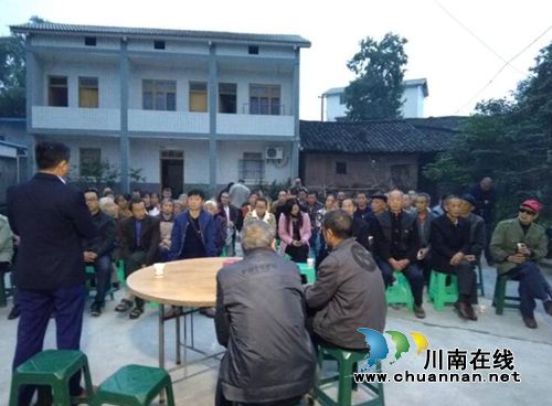 龙马潭特兴镇走马村农民夜校流动课堂开课