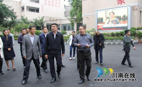 泸县领导到云龙镇指导全民预防保健筹备工作