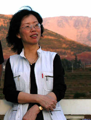 首届"我与舒婷同读一首诗"朗诵专场今日开赛