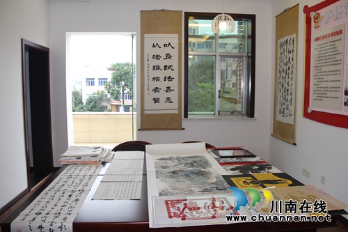 建法治宣传室,泸县司法局引领学法用法新热潮(图2) 建法治宣传室,泸县司法局引领学法用法新热潮(图2)