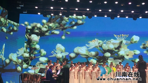 迎重阳 泸州市举办老年合唱团15周年音乐会(图7) 迎重阳 泸州市举办老年合唱团15周年音乐会(图7)