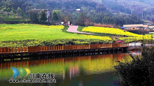 黄开贵:大哥去了泸州“花田酒地”后……(图2) 黄开贵:大哥去了泸州“花田酒地”后……(图2)