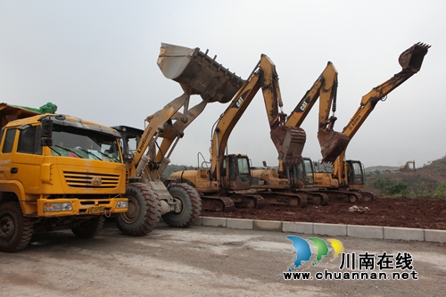 市四季度重大城建项目集中开工仪式在泸县举行(图3) 市四季度重大城建项目集中开工仪式在泸县举行(图3)
