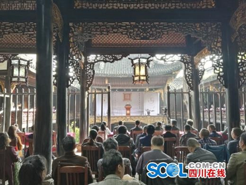 自贡“公井讲堂”开讲 盐商家训成为创业典范(图1) 自贡“公井讲堂”开讲 盐商家训成为创业典范(图1)