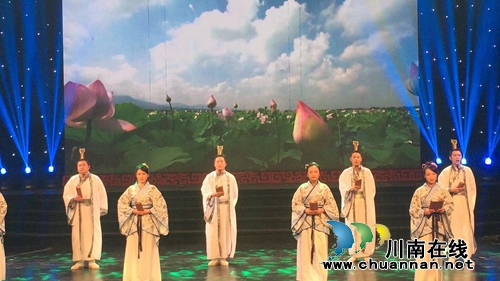 “诗咏酒城.诗词朗诵大赛”在泸州举行(图3)
