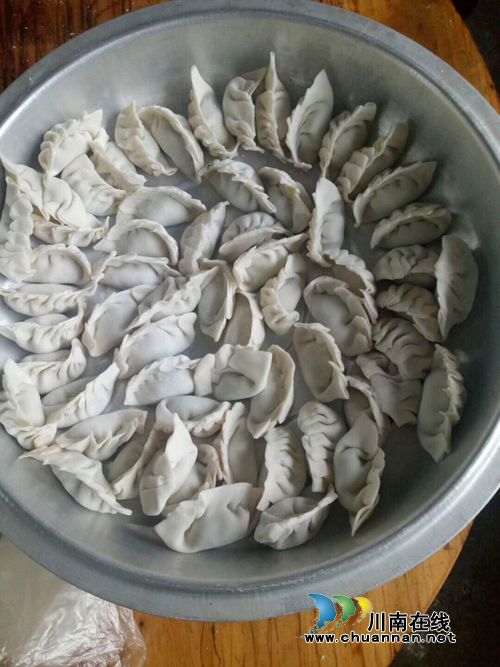 【网络中国节·重阳】:叙永县分水镇为敬老院老人们送温暖(图4) 【网络中国节·重阳】:叙永县分水镇为敬老院老人们送温暖(图4)