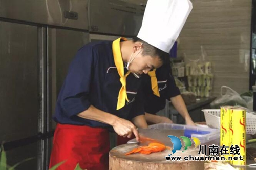 泸州这家火锅店开业要“搞事”&nbsp;超多明星助阵(图12)