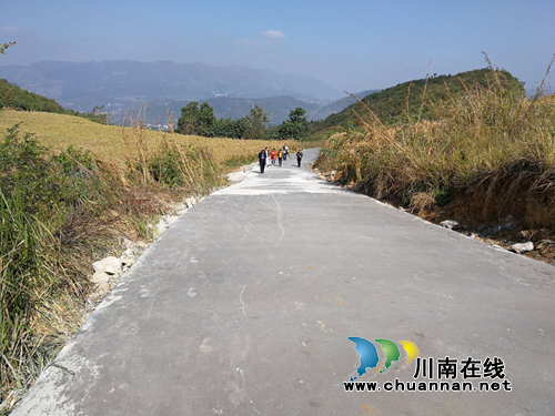 贵州兴仁县城北街道多举措推进“组组通”建设(图2)