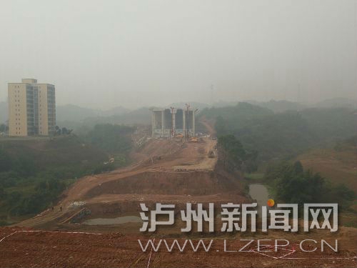 减轻沱江三座桥梁压力 泸州蜀泸大道立交动工(图5) 减轻沱江三座桥梁压力 泸州蜀泸大道立交动工(图5)