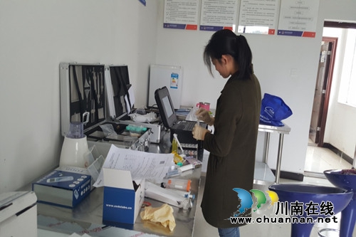 合江县真龙镇开展校园周边“廉价食品”专项整治工作
