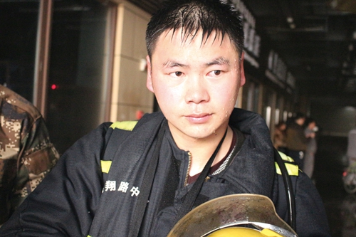 泸州“最美逆行”守护全城百姓安全(图2) 泸州“最美逆行”守护全城百姓安全(图2)