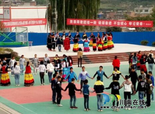 古蔺县教育系统兴起学习贯彻党的十九大精神热潮(图3)