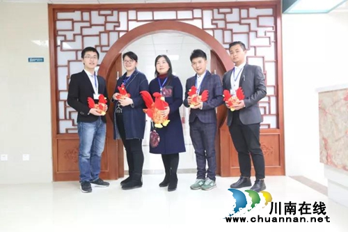 她为何一次揽回四项大奖?65000粉丝激动啦!(图6) 她为何一次揽回四项大奖?65000粉丝激动啦!(图6)