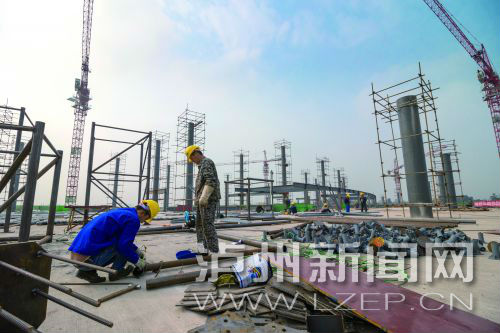 泸州云龙机场航站楼轮廓即将呈现(图2) 泸州云龙机场航站楼轮廓即将呈现(图2)