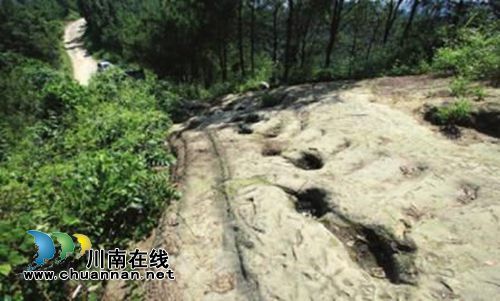 泸县龙贯山煤矿洞中现人体白骨 村民吓跑(图4) 泸县龙贯山煤矿洞中现人体白骨 村民吓跑(图4)