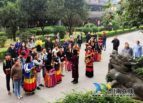 泸州龙马潭区彝族同胞欢度佳节(图3) 泸州龙马潭区彝族同胞欢度佳节(图3)