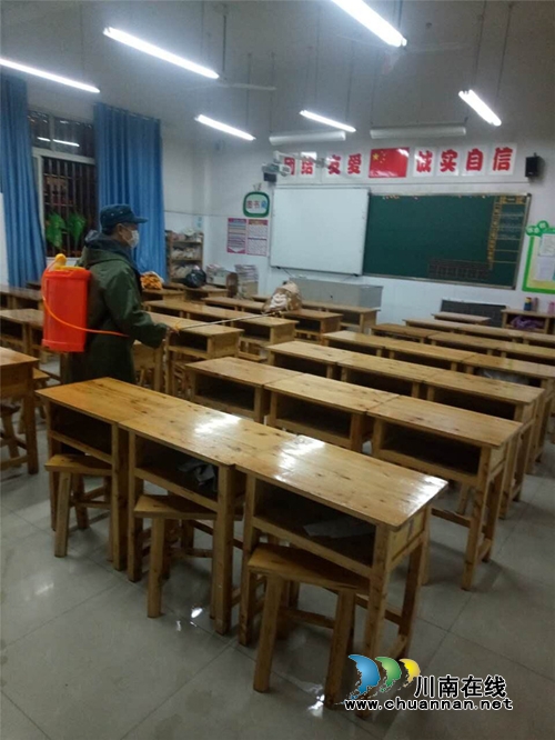 泸州十八中开展传染病防控知识宣传讲座(图3) 泸州十八中开展传染病防控知识宣传讲座(图3)