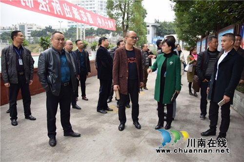 自贡富顺县教育代表团学习泸州十八中“创文”工作经验(图2) 自贡富顺县教育代表团学习泸州十八中“创文”工作经验(图2)
