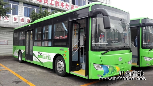 泸州公交新增15台新能源车&nbsp;方便市民暖冬出行