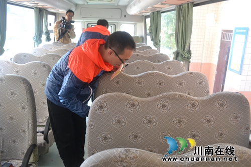 泸州市第三届教职工安全稳定技能比赛举行(图4)