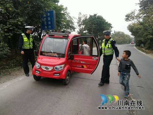 泸县兆雅民警查获两起交通违法行为