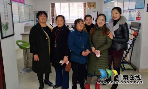 龙马潭特兴镇卫计办开展计划生育特殊家庭节前慰问活动